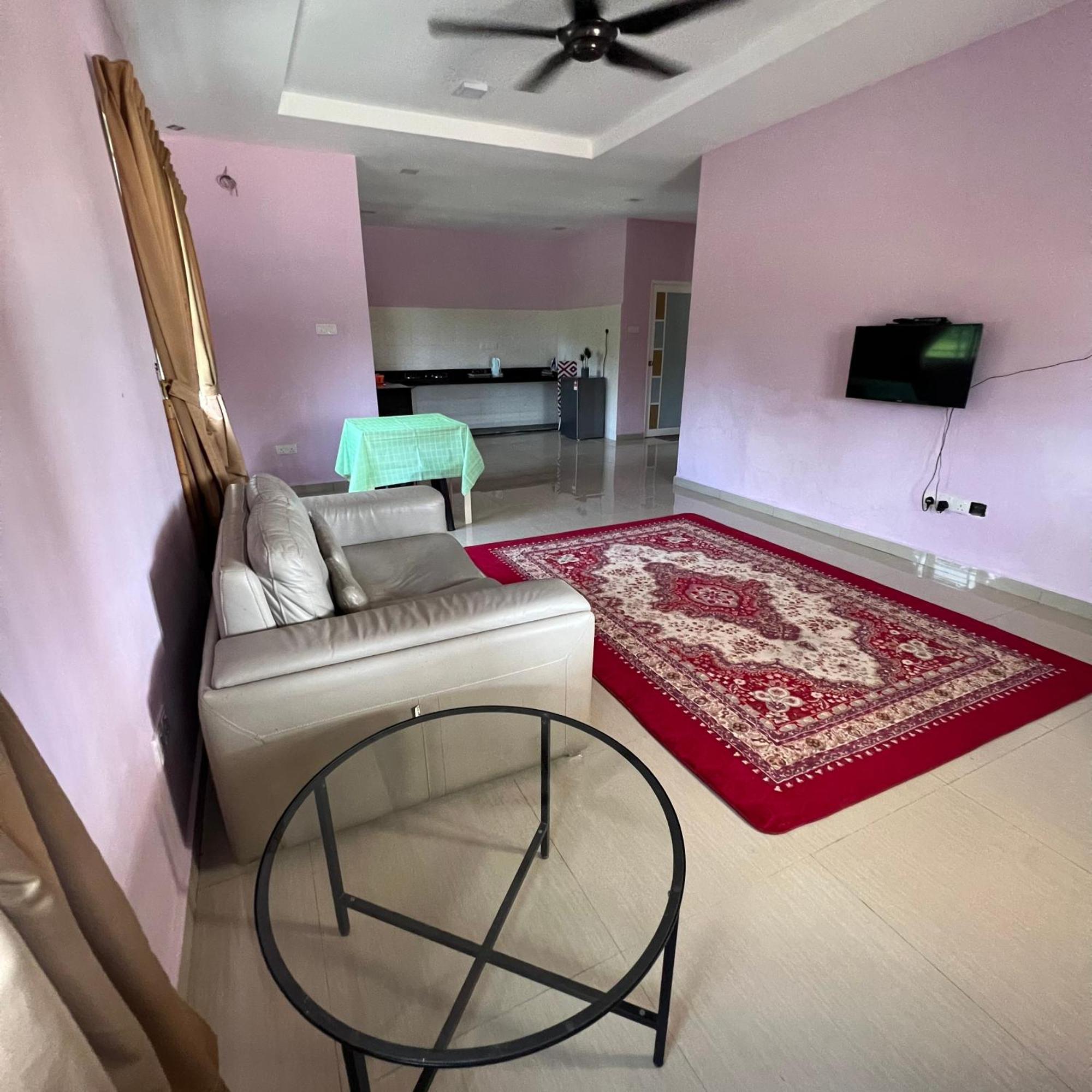 D' Totok Housestay Sepang Exterior foto